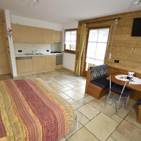 Chalet Alla Cascata Apartment บาเดีย ภายนอก รูปภาพ