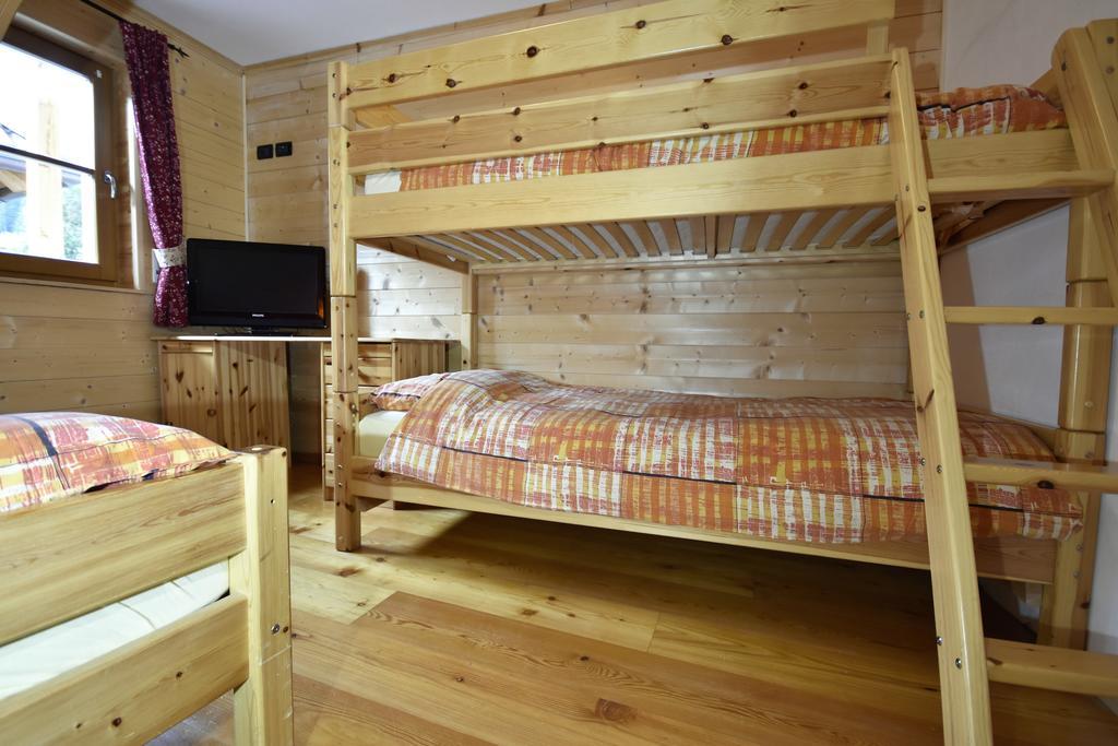 Chalet Alla Cascata Apartment บาเดีย ภายนอก รูปภาพ