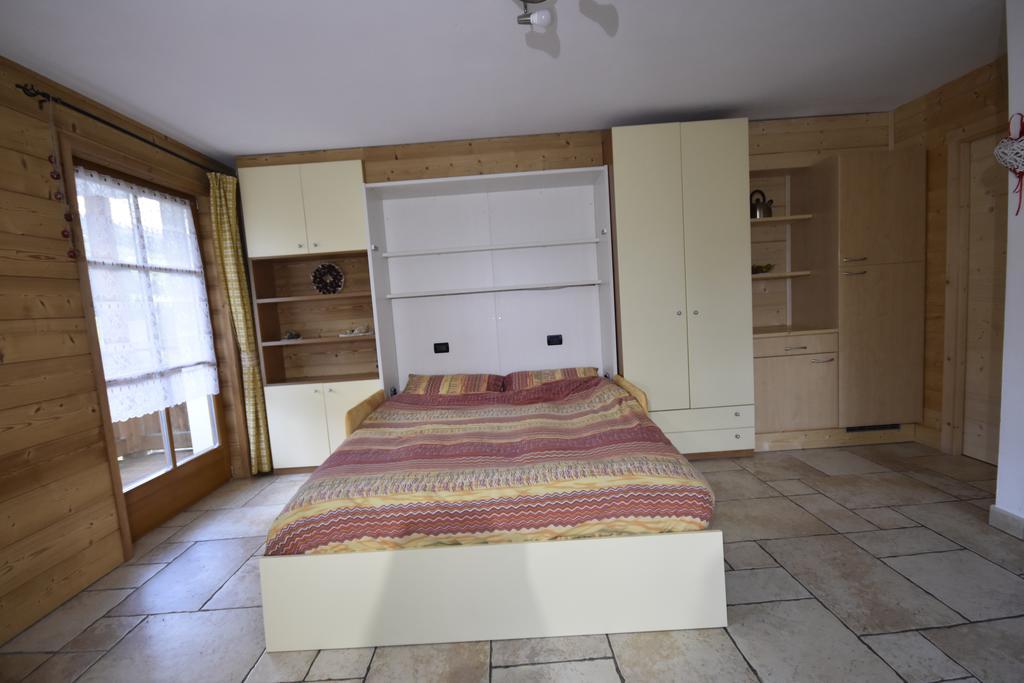Chalet Alla Cascata Apartment บาเดีย ภายนอก รูปภาพ