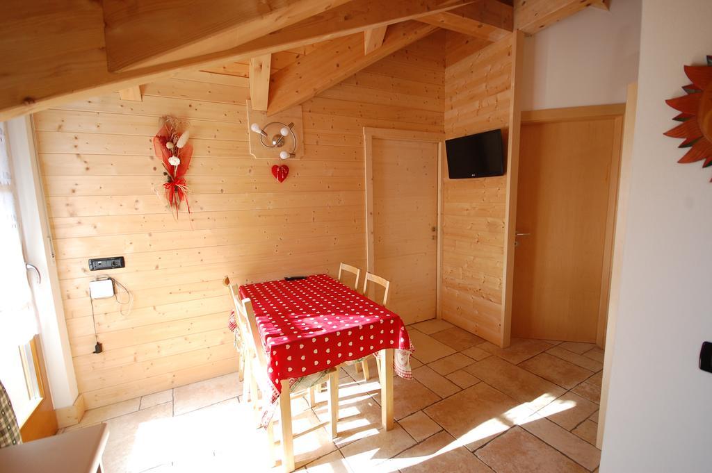 Chalet Alla Cascata Apartment บาเดีย ภายนอก รูปภาพ