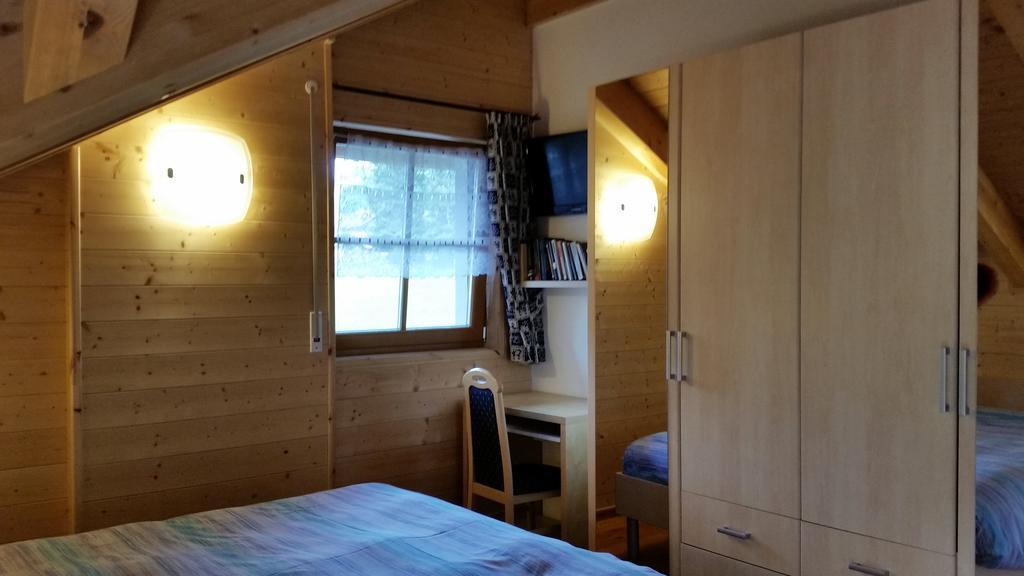 Chalet Alla Cascata Apartment บาเดีย ภายนอก รูปภาพ