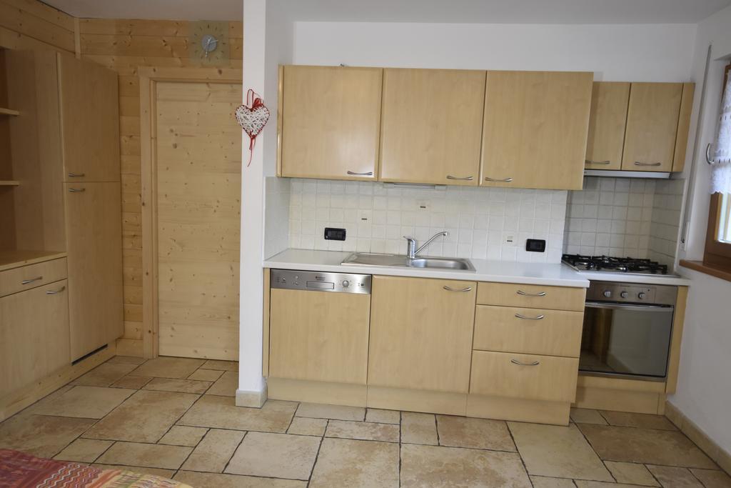 Chalet Alla Cascata Apartment บาเดีย ภายนอก รูปภาพ