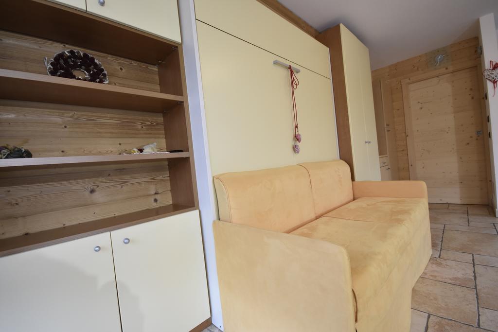 Chalet Alla Cascata Apartment บาเดีย ภายนอก รูปภาพ