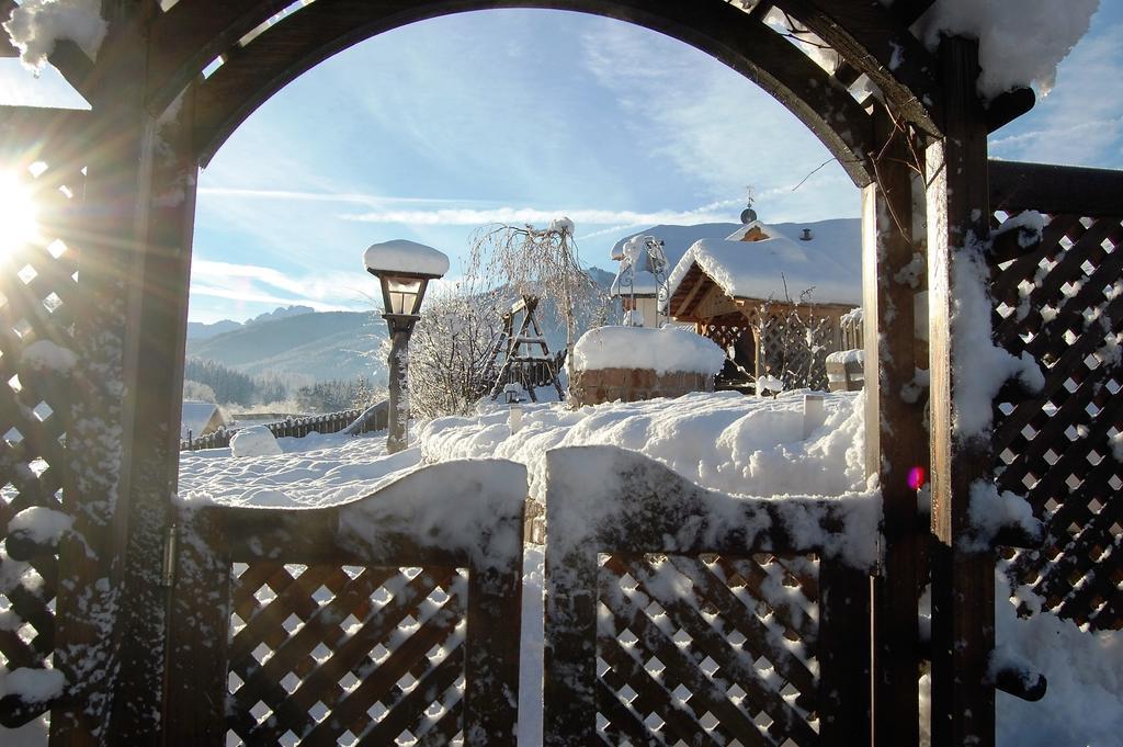 Chalet Alla Cascata Apartment บาเดีย ภายนอก รูปภาพ