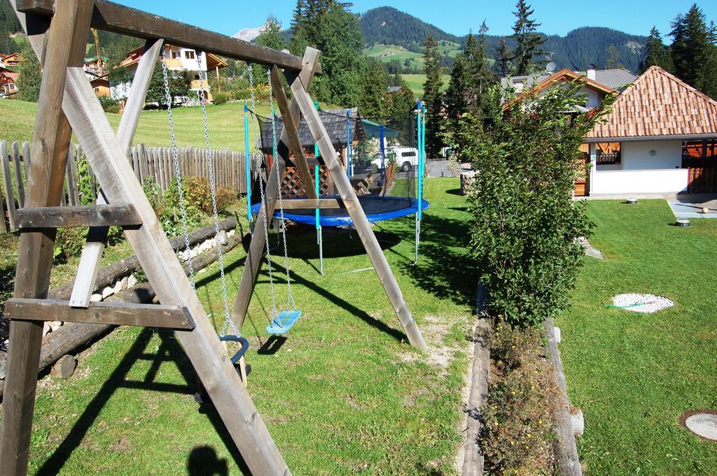 Chalet Alla Cascata Apartment บาเดีย ภายนอก รูปภาพ