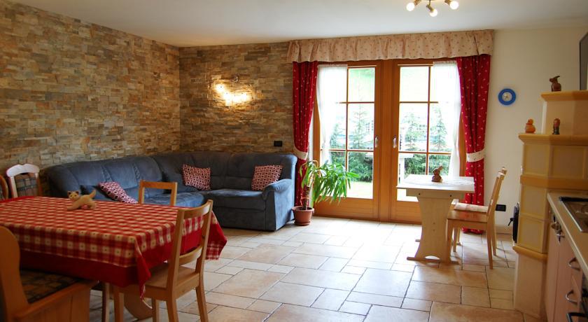 Chalet Alla Cascata Apartment บาเดีย ภายนอก รูปภาพ